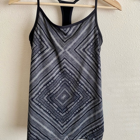 Fabletics Workout Tank - Picture 1 of 3